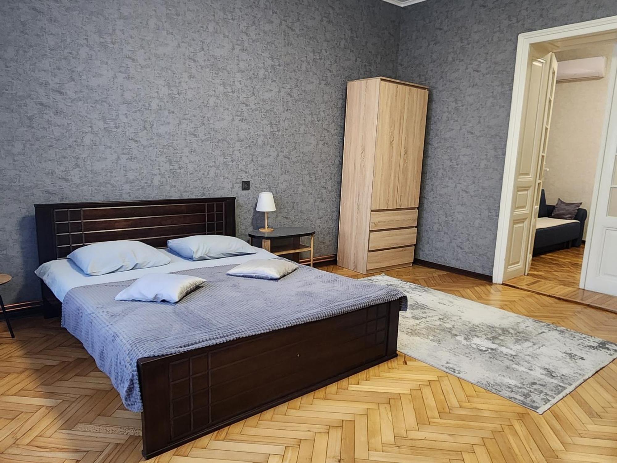 O.O.Apart.2 Tsjernivsi Buitenkant foto